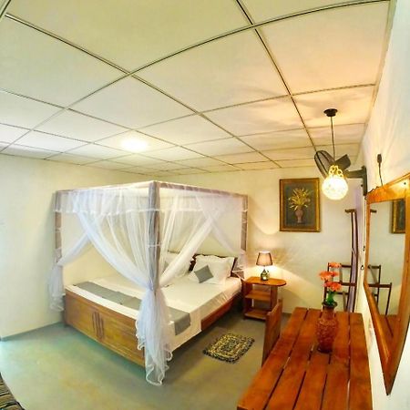 Ostello Surf Resort Ahangama Zewnętrze zdjęcie