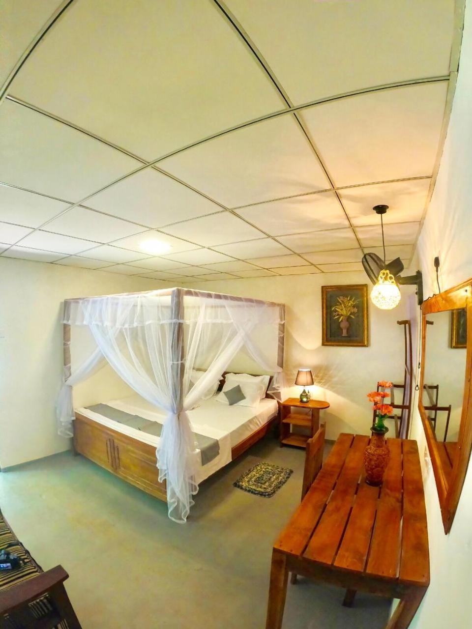 Ostello Surf Resort Ahangama Zewnętrze zdjęcie