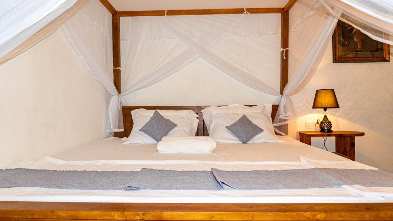 Ostello Surf Resort Ahangama Zewnętrze zdjęcie