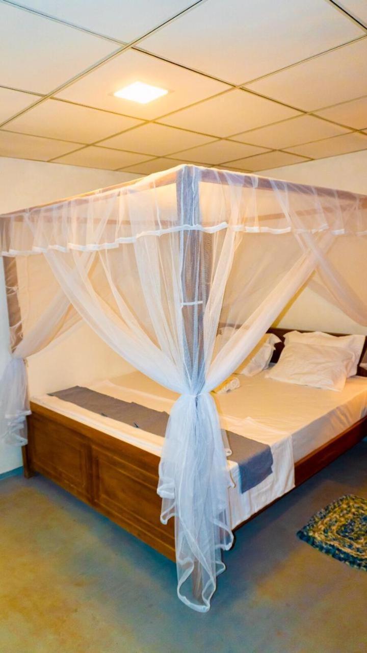 Ostello Surf Resort Ahangama Zewnętrze zdjęcie